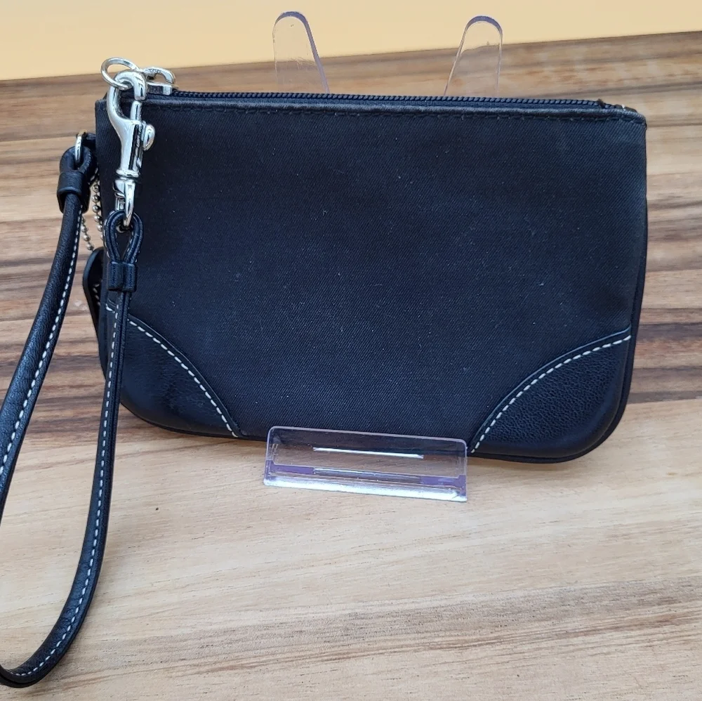 Coach Black Wristlet, 6x4